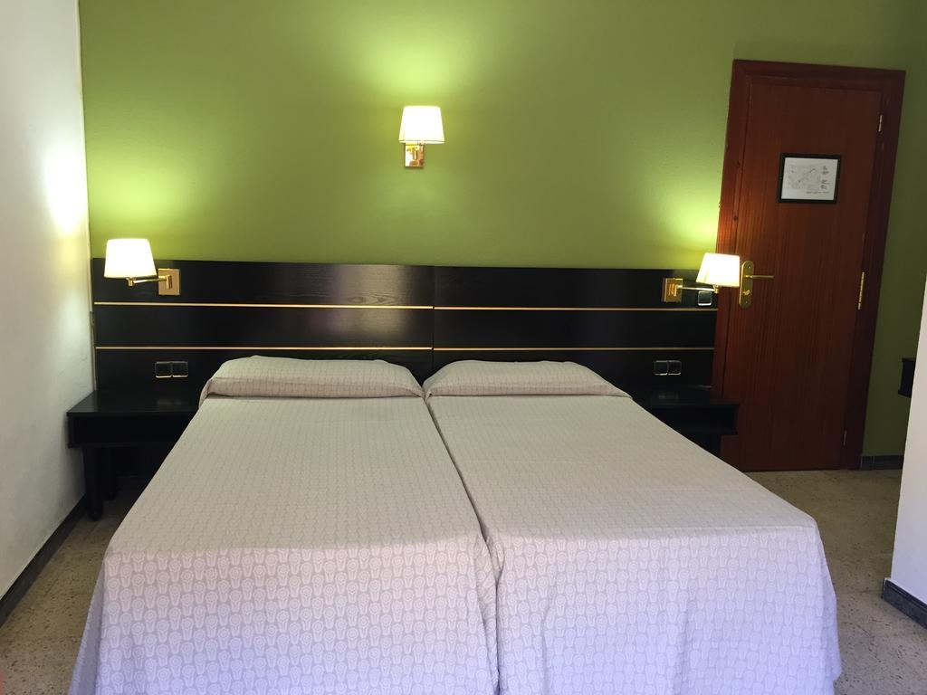 Hotel Proa Astor Lloret de Mar Bagian luar foto