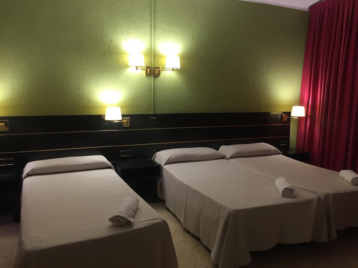 Hotel Proa Astor Lloret de Mar Bagian luar foto